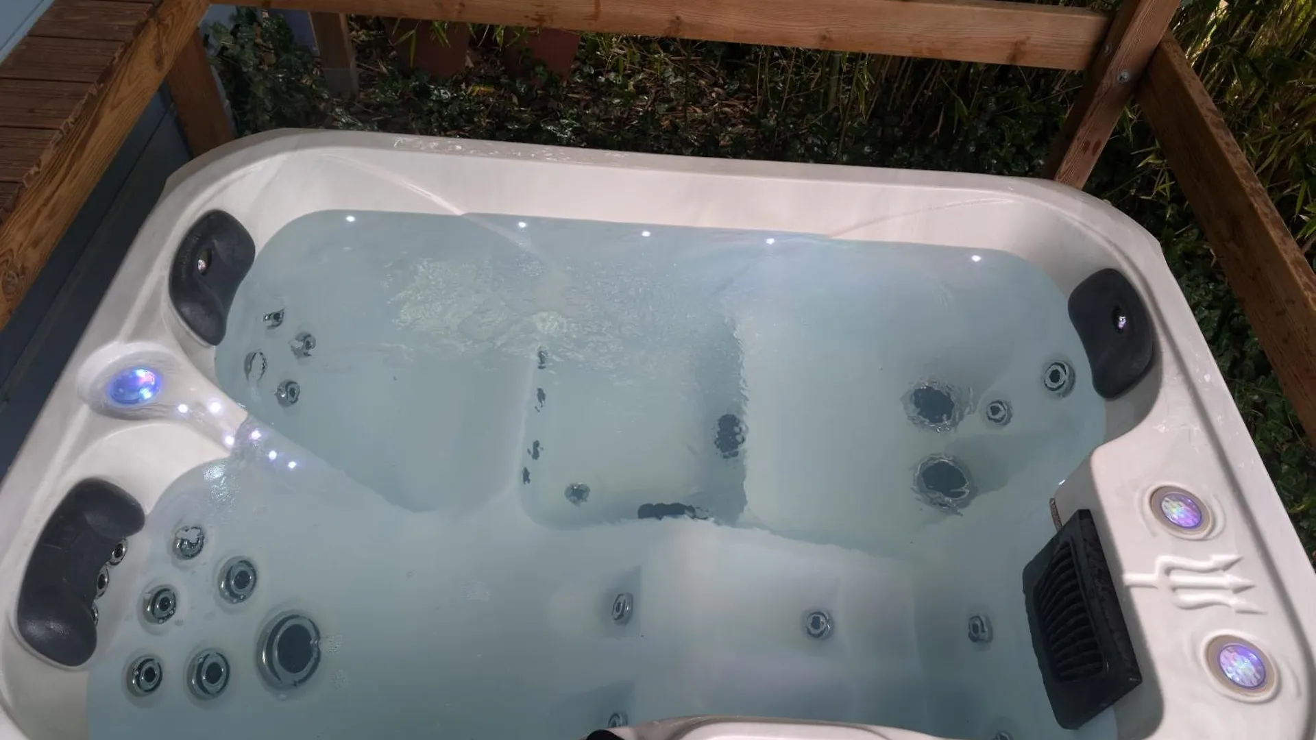 Le Chalet Bleu - Jacuzzi Aix-en-Provence